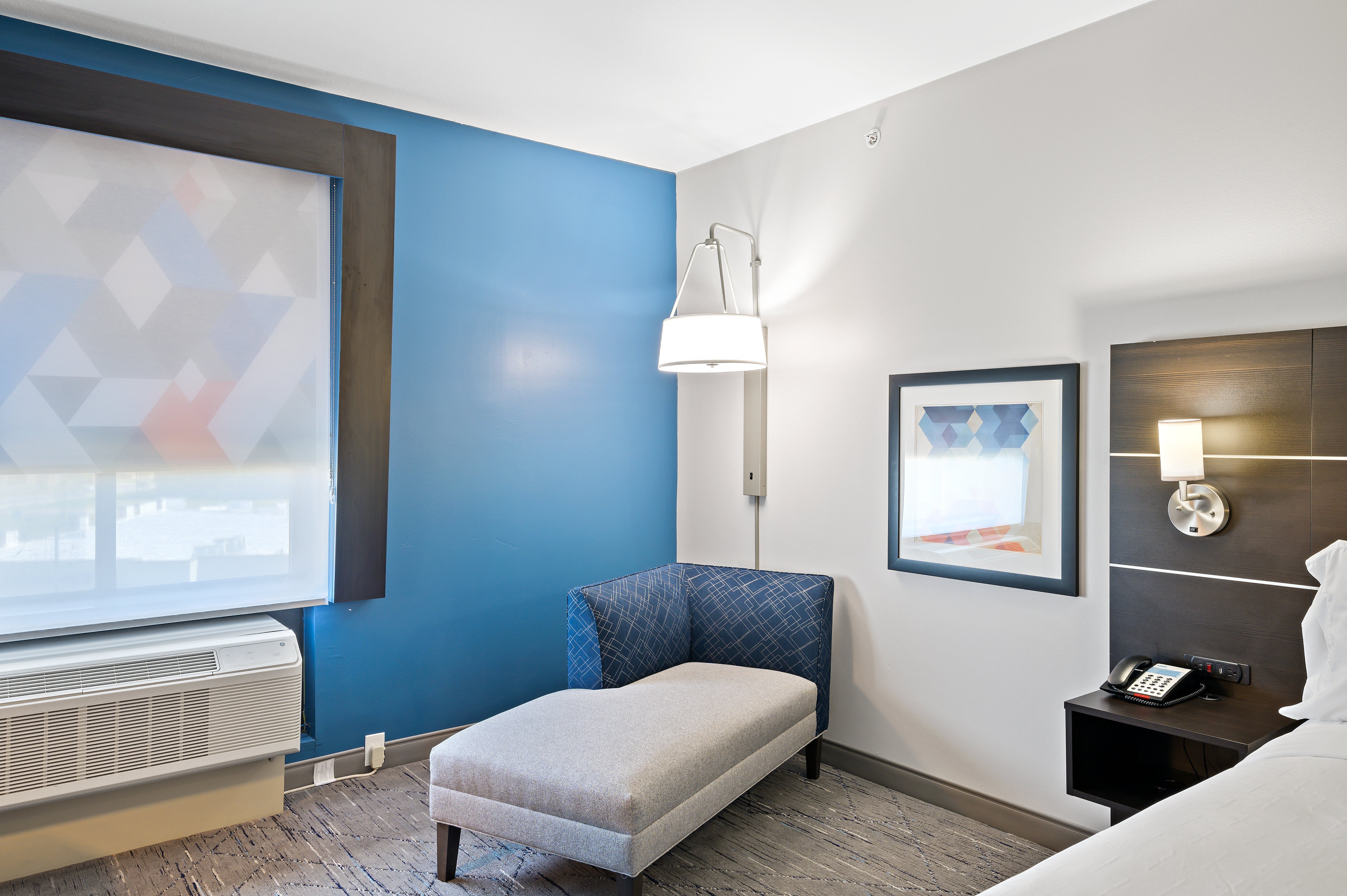 holiday inn express and suites white hall an ihg hotel