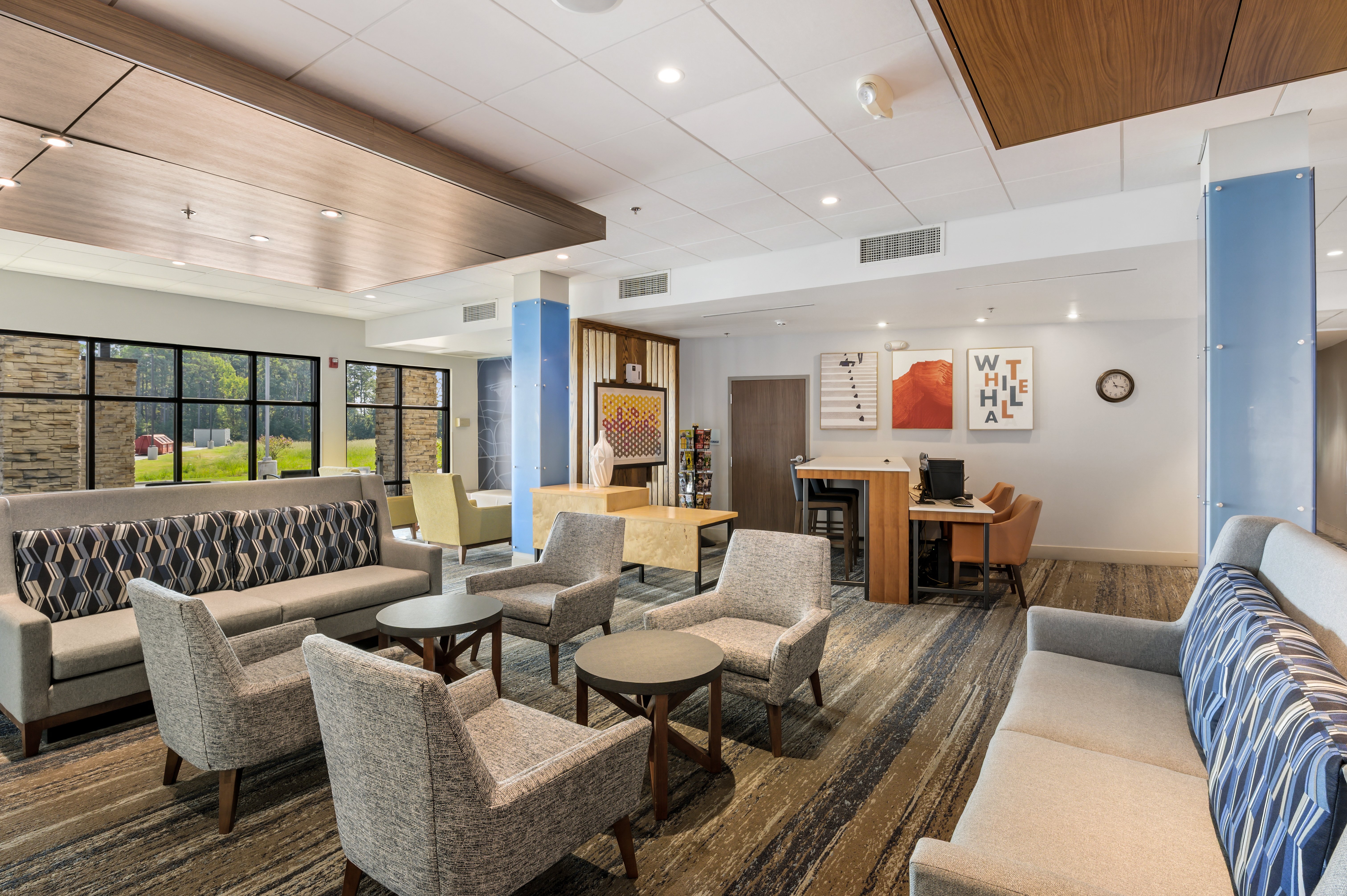 holiday inn express and suites white hall an ihg hotel