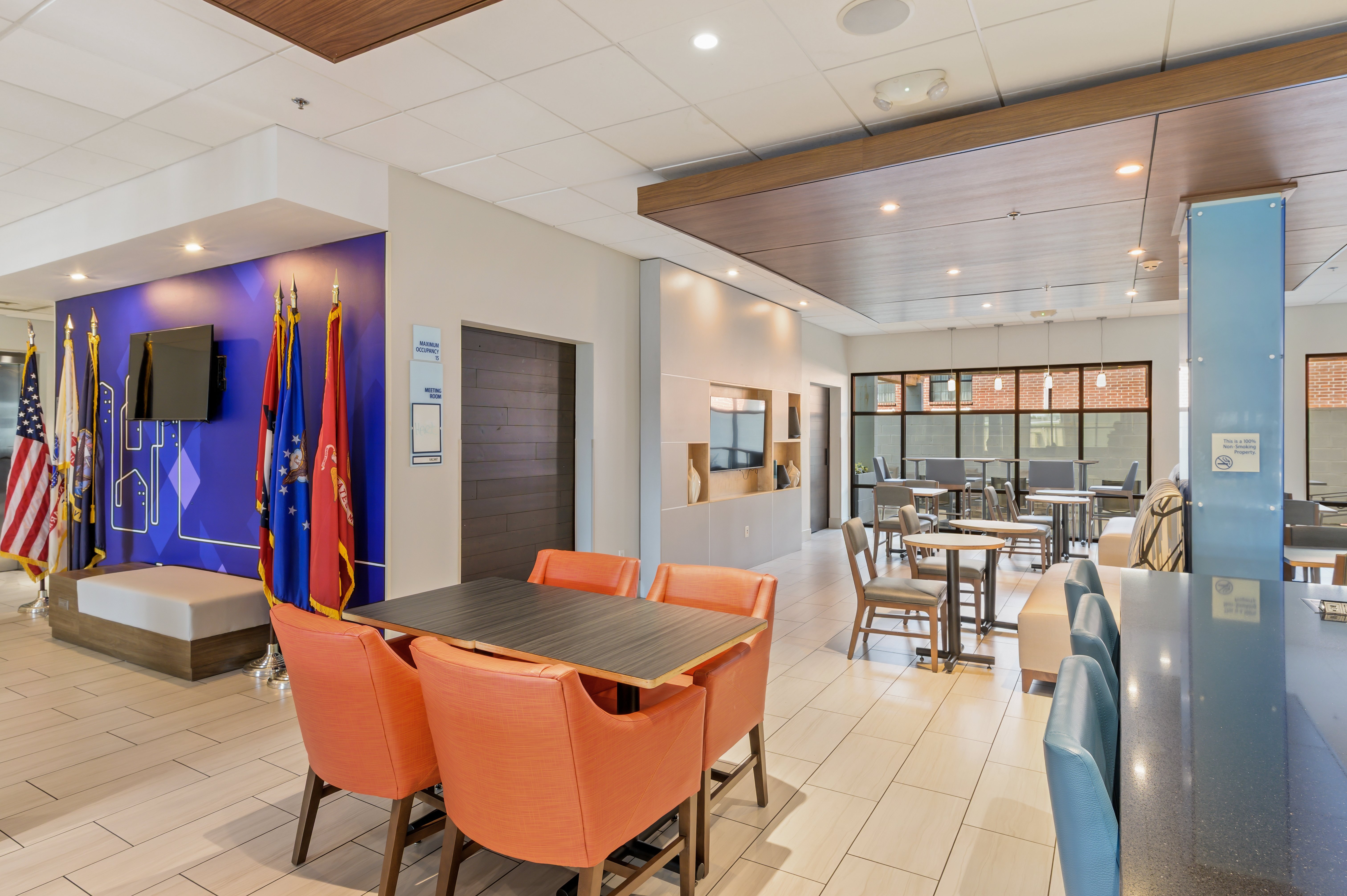 holiday inn express and suites white hall an ihg hotel