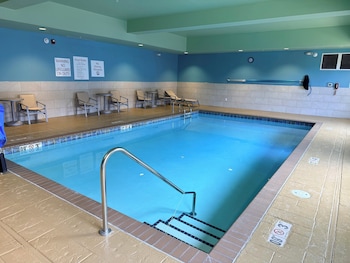 Holiday Inn Express And Suites White Hall, An Ihg Hotel,Pine Bluff>>Jefferson,2.5 star