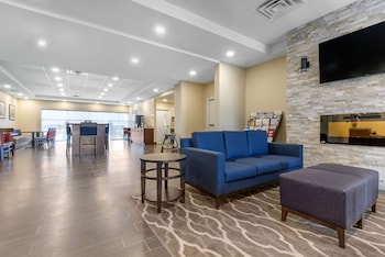 comfort inn and suites