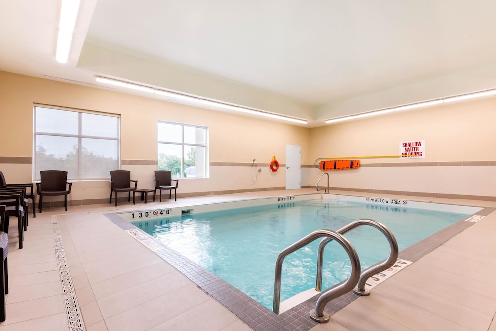 comfort inn and suites