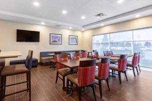 comfort inn and suites