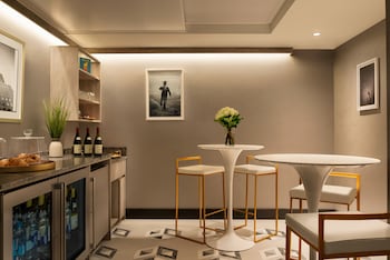 exchange hotel vancouver