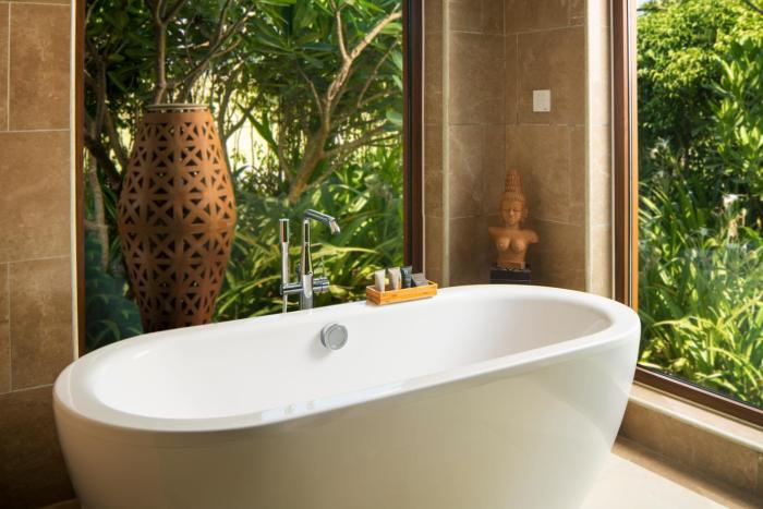 movenpick resort cam ranh