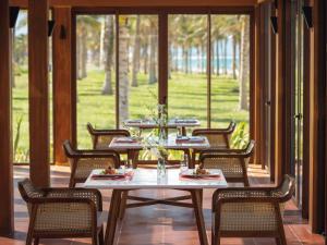 movenpick resort cam ranh