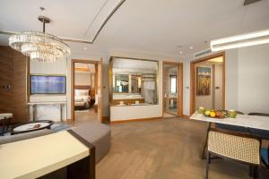 movenpick resort cam ranh