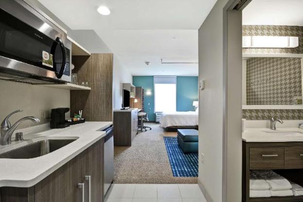 home2 suites by hilton plymouth mn