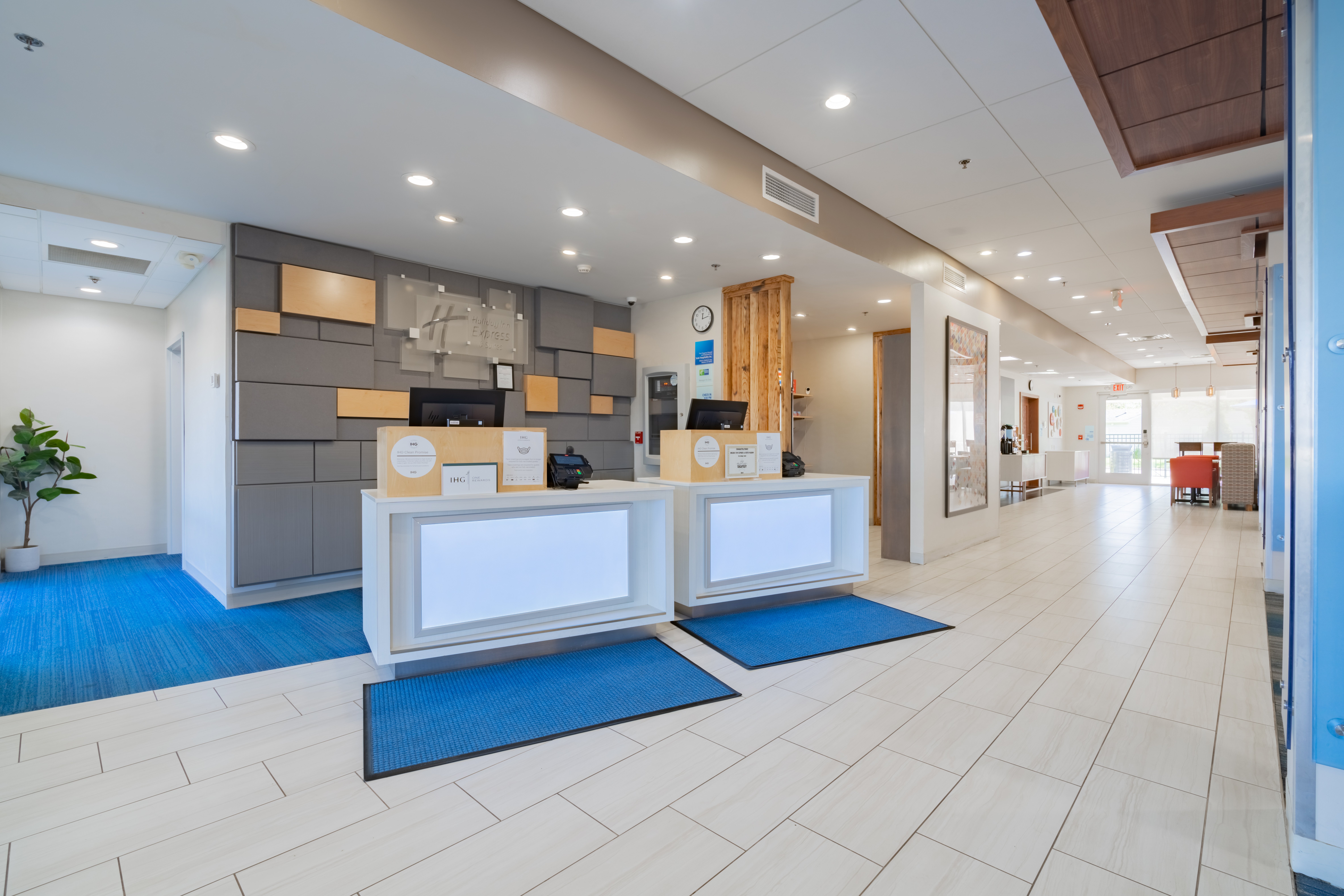 holiday inn express and suites marion an ihg hotel