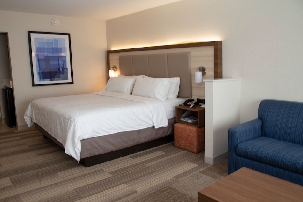 holiday inn express and suites marion an ihg hotel