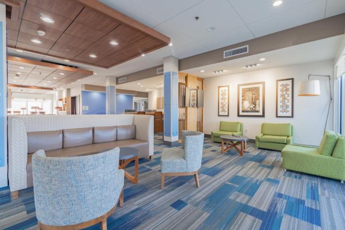holiday inn express and suites marion an ihg hotel