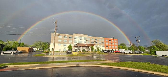 holiday inn express and suites marion an ihg hotel