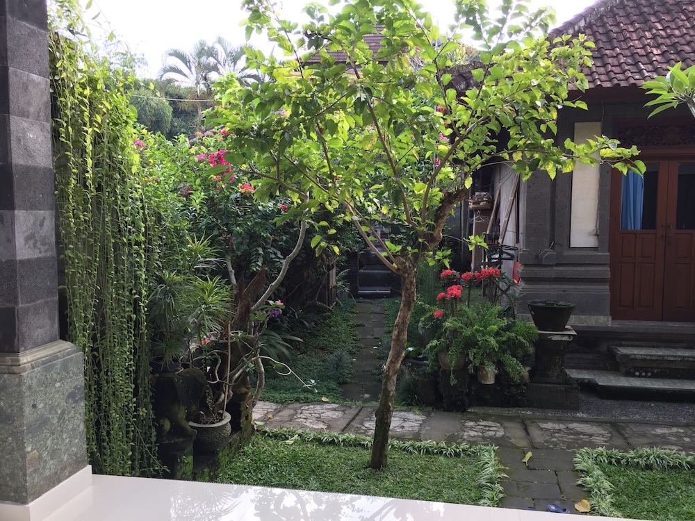 the hidden bali inn