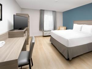 woodspring suites seattle tukwila