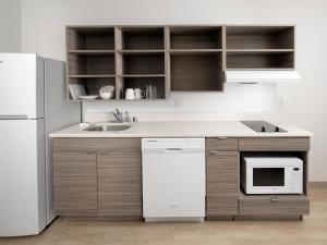 woodspring suites seattle tukwila