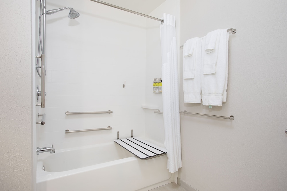 holiday inn express versailles