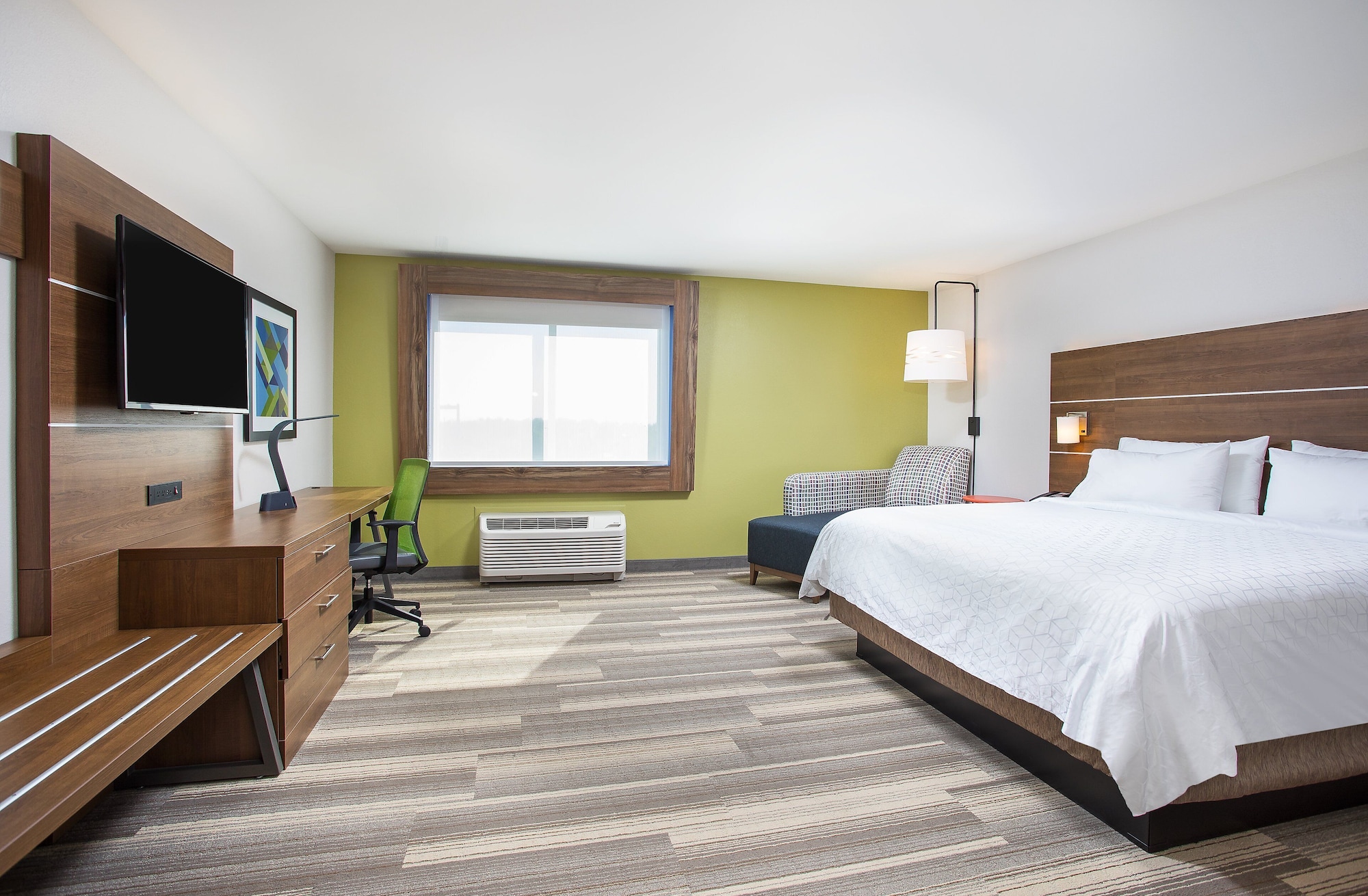 holiday inn express versailles