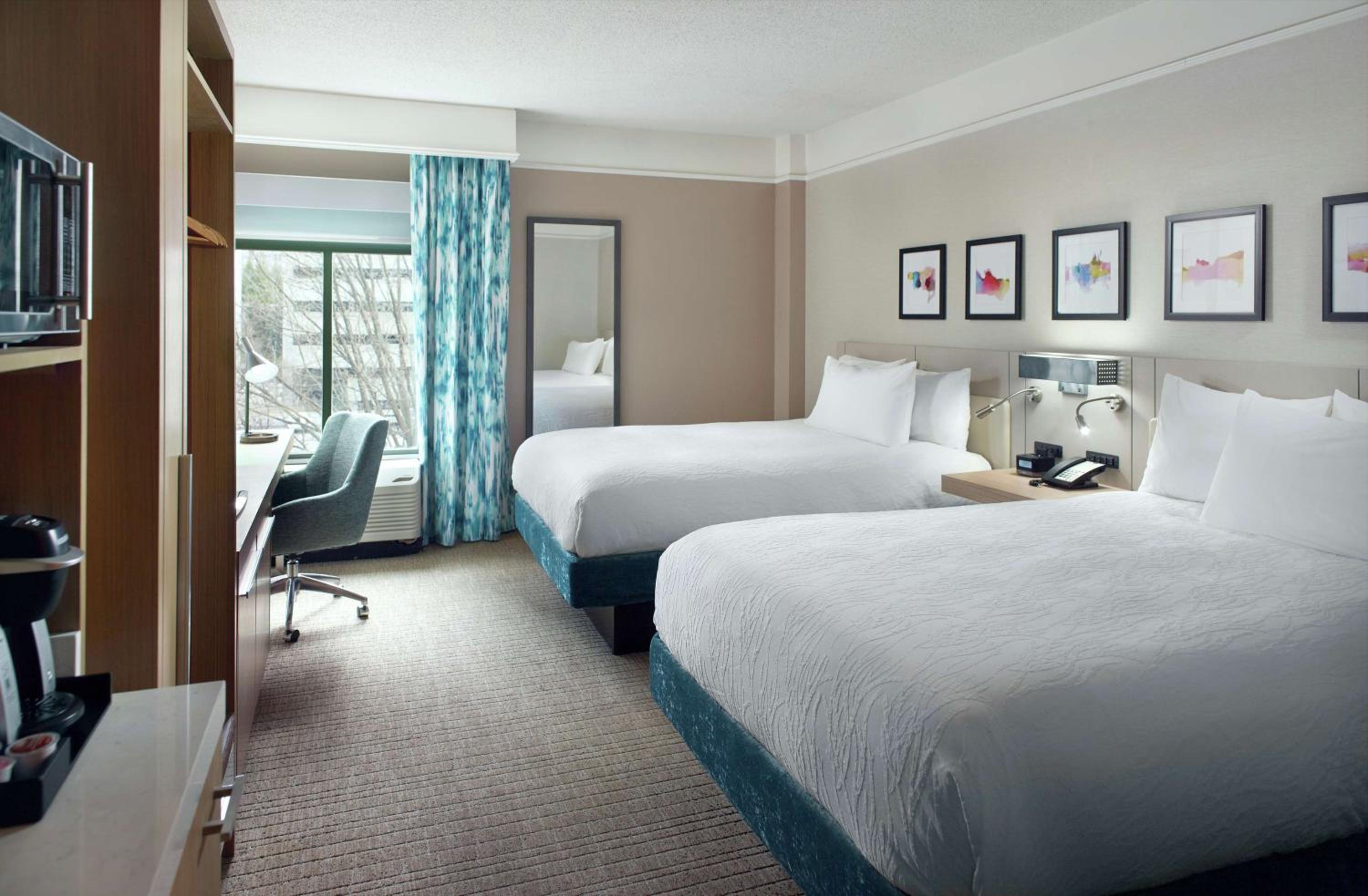 holiday inn express versailles
