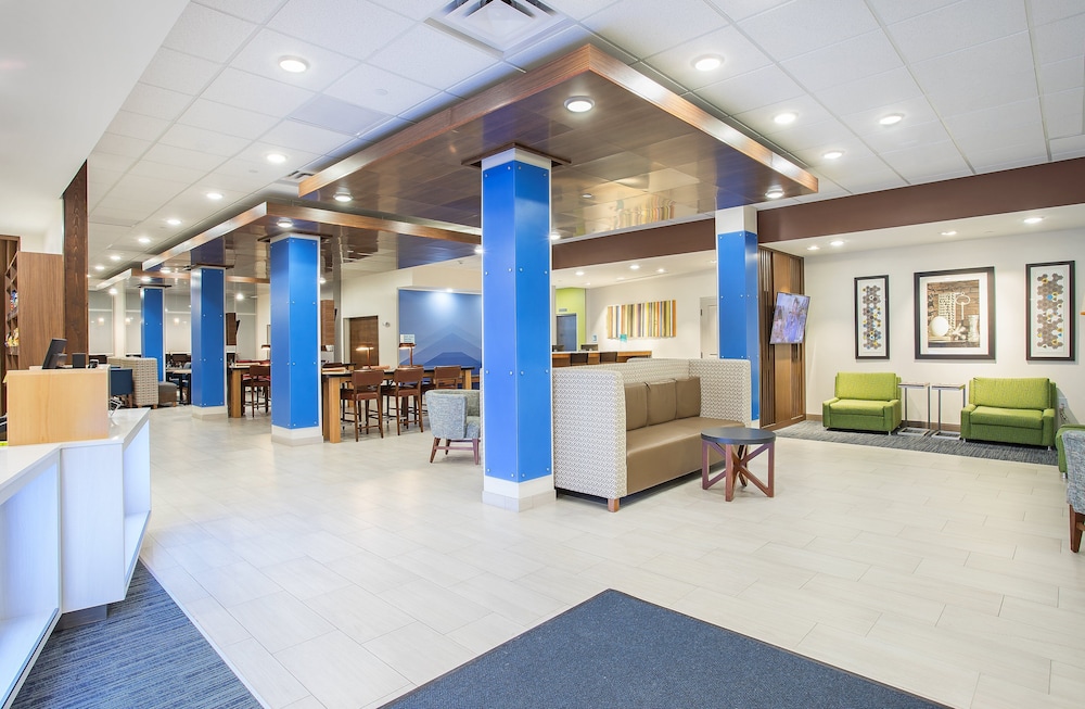holiday inn express versailles