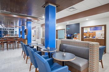 Holiday Inn Express Versailles,Versailles>>Lexington,2.5 star