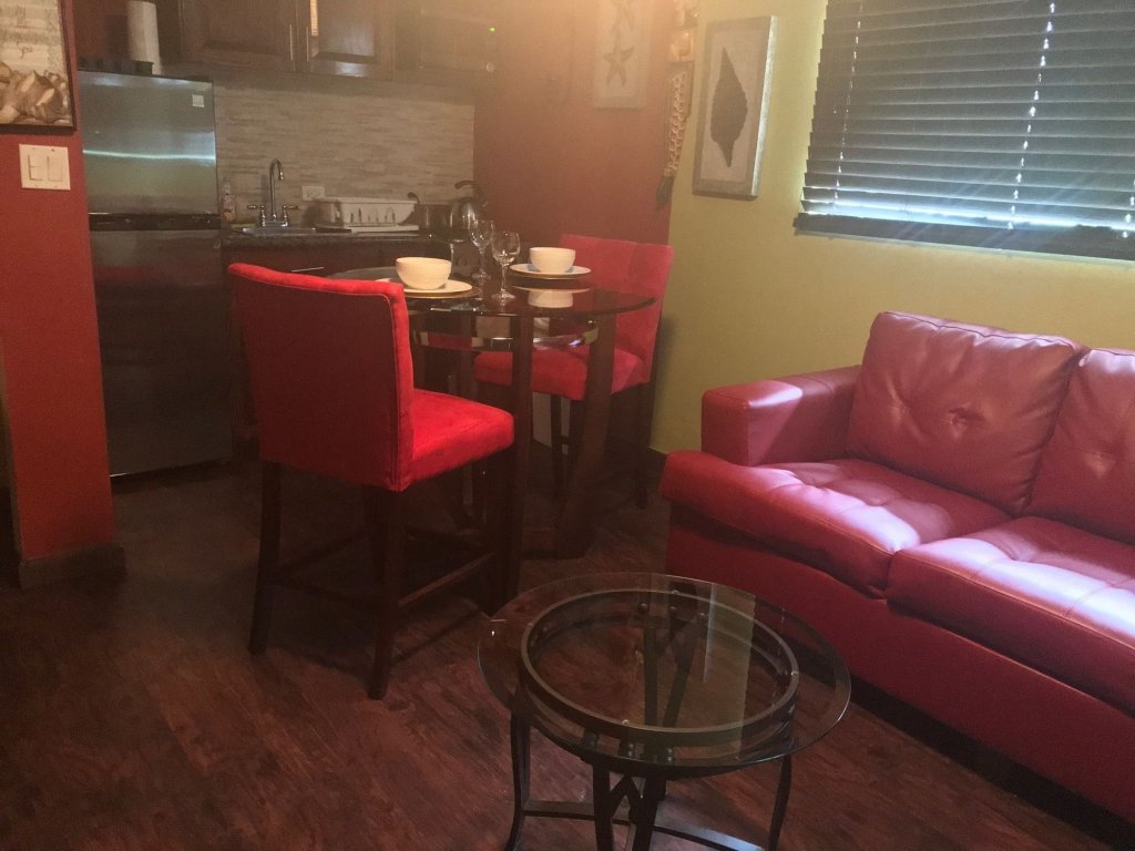 Brownstone Sea Beach,Nassau>>Bahamas,0 star