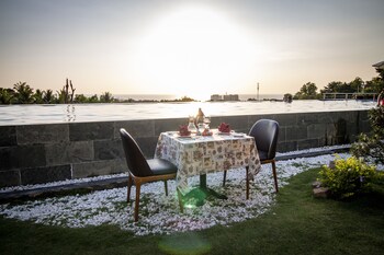 tom hill boutique resort and spa