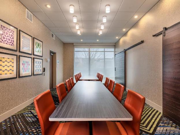 hol inn exp and suites salem north keizer
