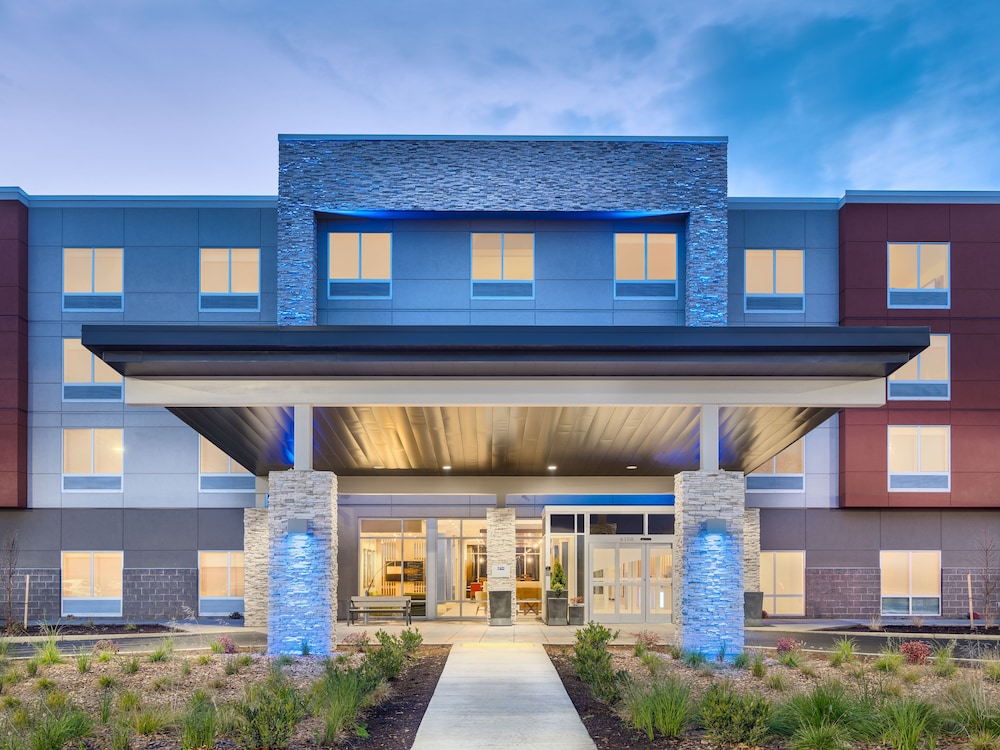 hol inn exp and suites salem north keizer