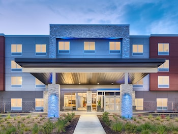 hol inn exp and suites salem north keizer