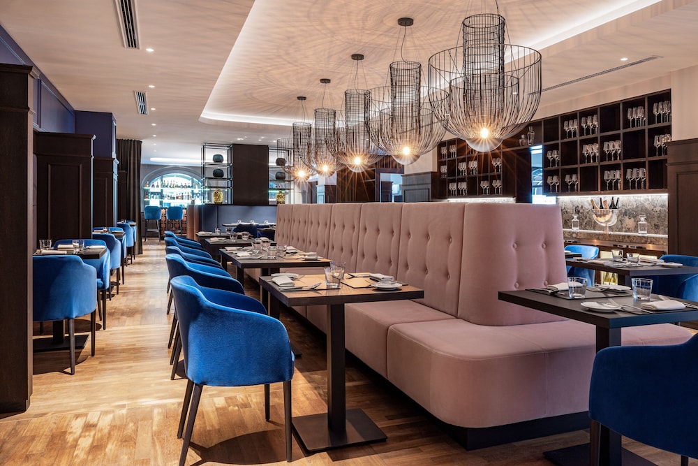 hotel luc autograph collection