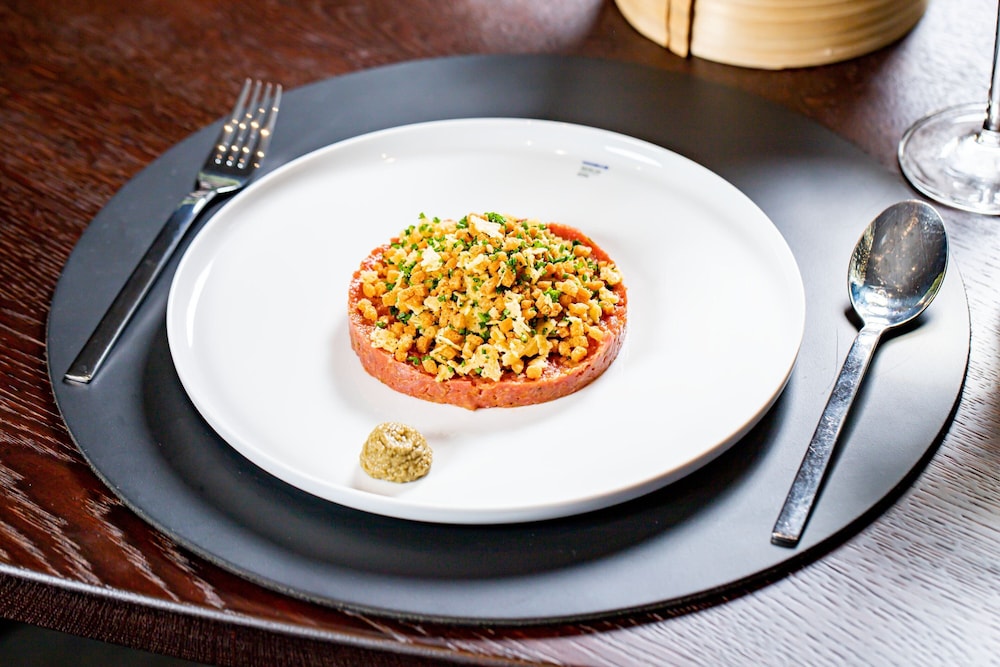 hotel luc autograph collection