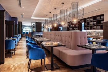 hotel luc autograph collection