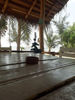 yala waves beach resort