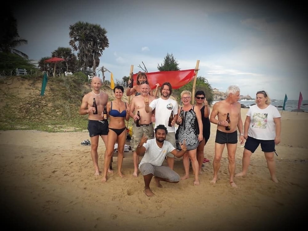 yala waves beach resort