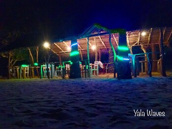 yala waves beach resort