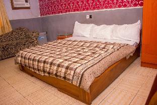Duckland Hotel And Suites Ltd,In Ikorodu,3 star