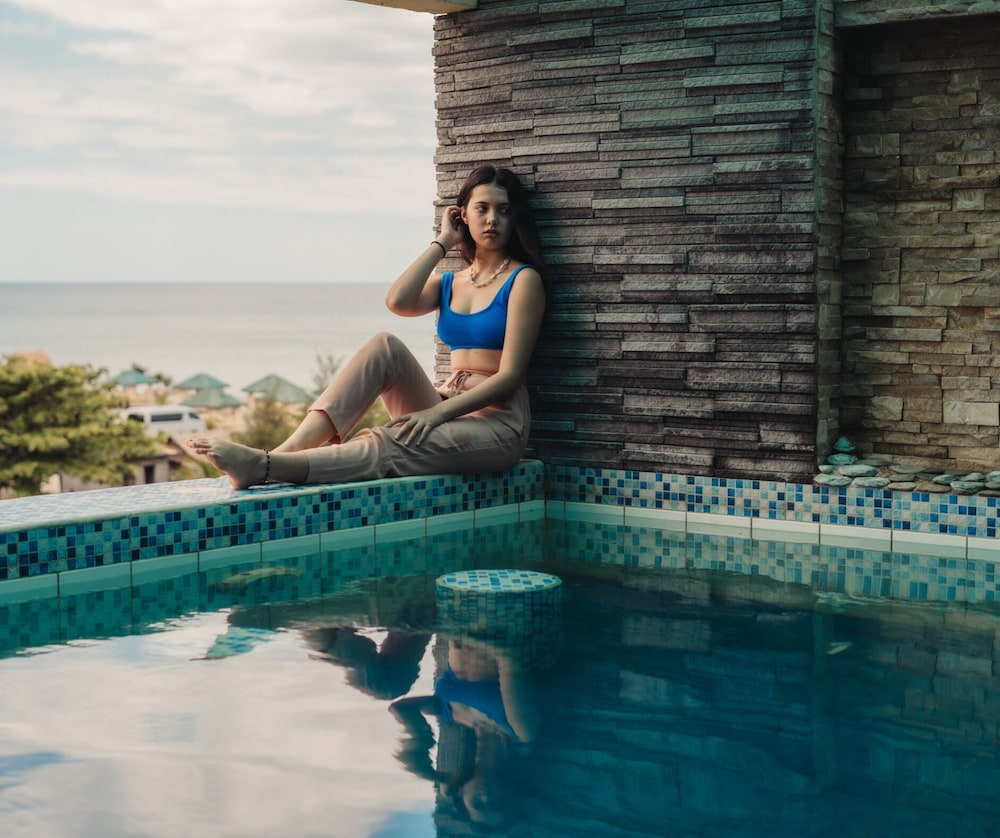 the palms resort and bar