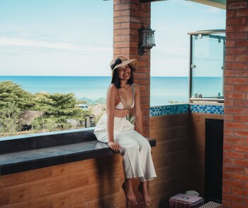 the palms resort and bar