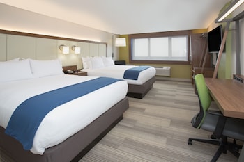 holiday inn express and suites houston iah belt 8
