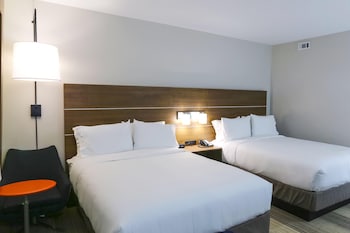 holiday inn express and suites houston iah belt 8