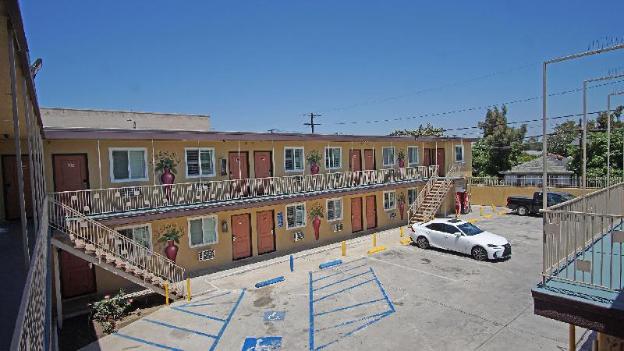 rosa bell motel los angeles