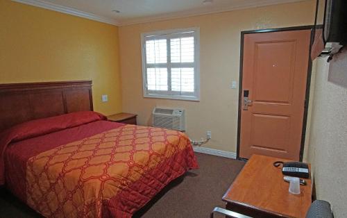 rosa bell motel los angeles