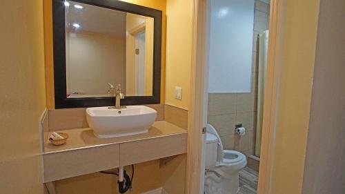 rosa bell motel los angeles