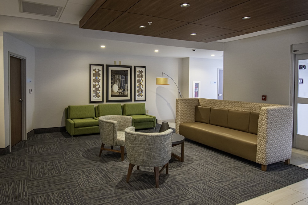 holiday inn express and suites tonawanda buffalo