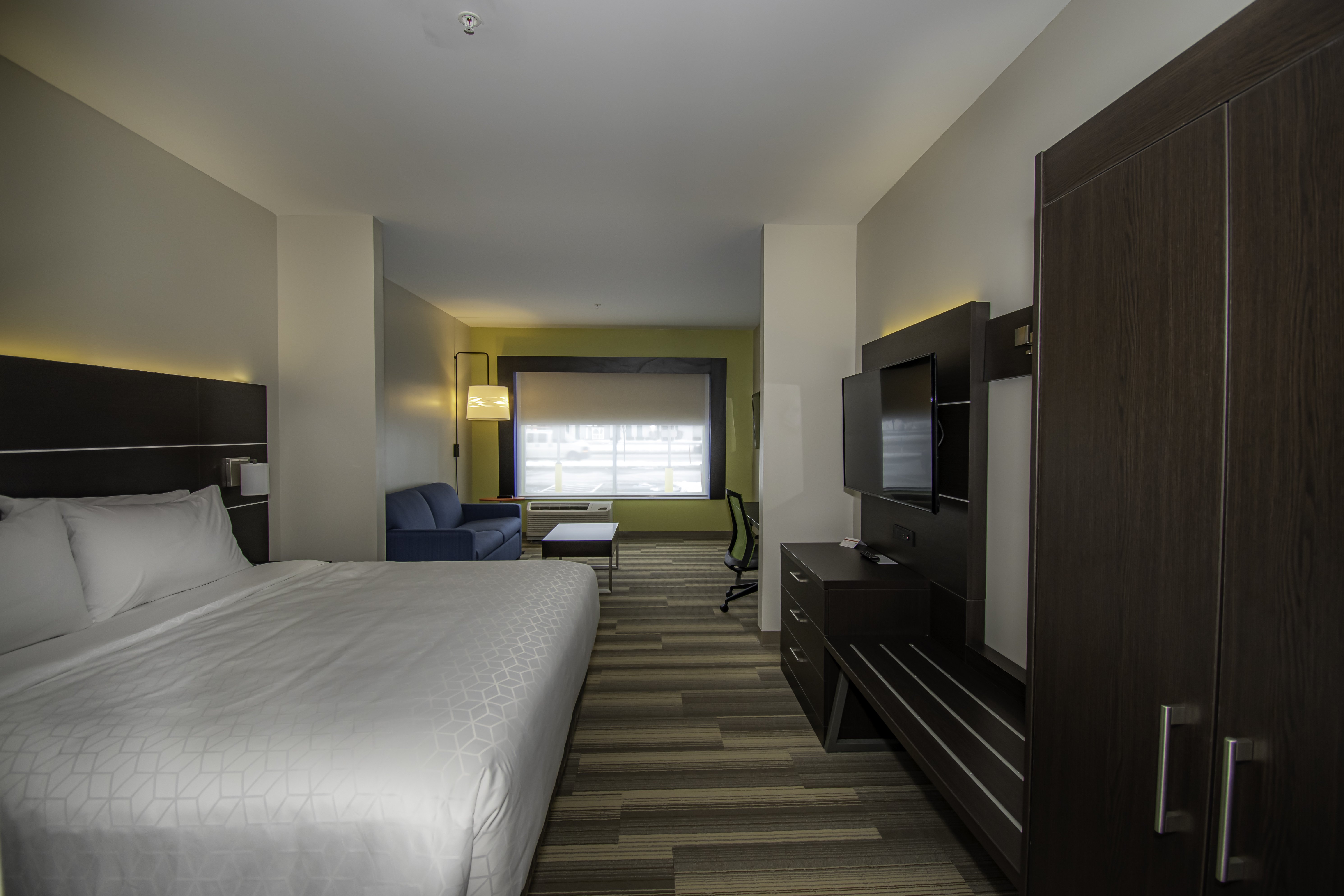 holiday inn express and suites tonawanda buffalo