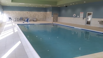 Holiday Inn Express & Suites Tonawanda - Buffalo,Buffalo>>Amherst,2.5 star