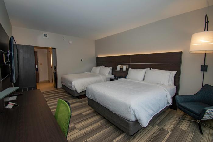 holiday inn express and suites tonawanda buffalo