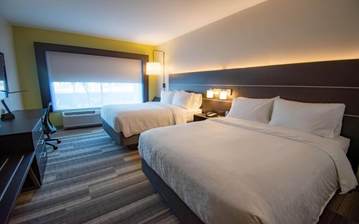 holiday inn express and suites tonawanda buffalo