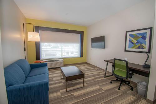 holiday inn express and suites tonawanda buffalo