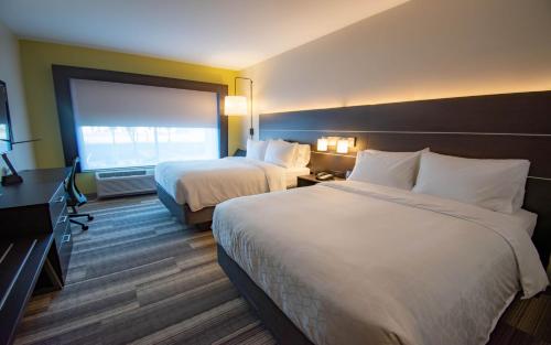 holiday inn express and suites tonawanda buffalo